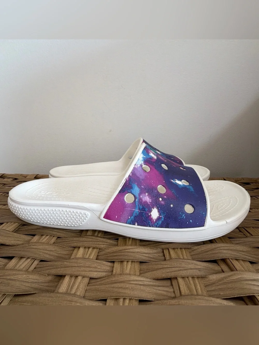 Crocs Classic Out of This World Slides Women’s 12 Men’s 10 Galaxy Cloud Sandal